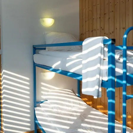 Mont-Fort Swiss Lodge Хостел Ле-Шабль