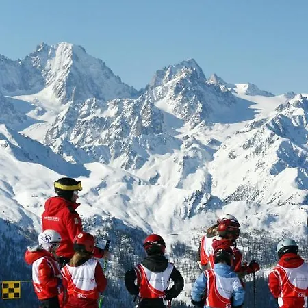 Mont-Fort Swiss Lodge Vandrerhjem