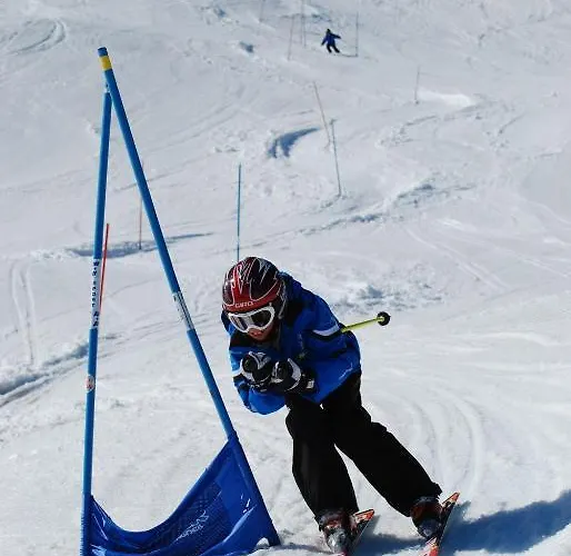 Mont-fort Swiss Hostel Le Châble